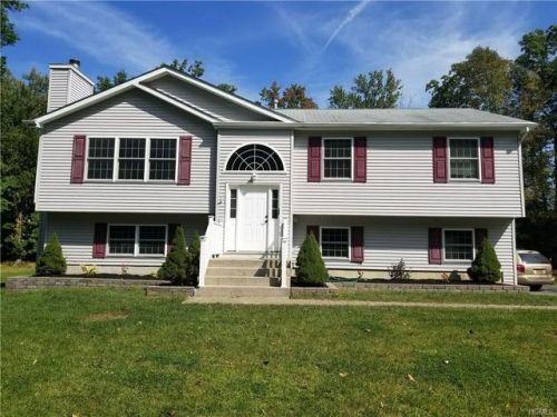 14 7th St, Middletown, NY 10940-2317