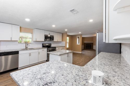 13019 Gennaro Rd, Port Richey, FL 34669-1359