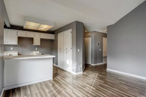 2527 Westberry Dr, Santa Rosa CA 95403-4136 exterior