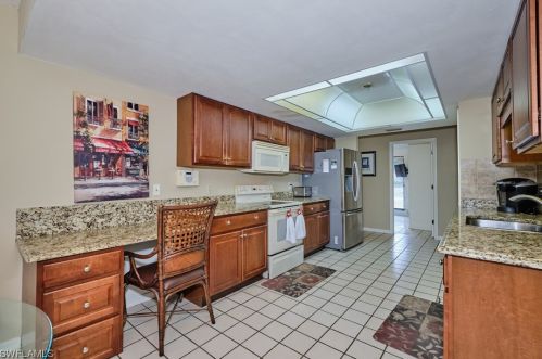 1429 23rd Ter, Cape Coral FL  33909-4402 exterior