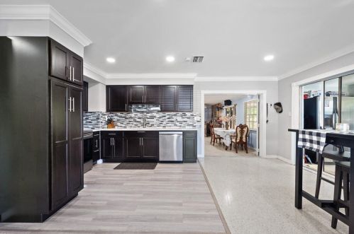9202 Military Trl, West Palm Beach, FL 33410-5976