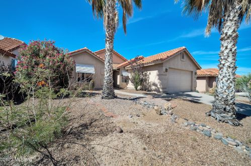 1020 Rio Magdalena, Green Valley, AZ 85614-4030