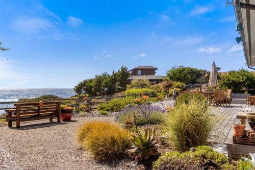 14240 Headlands Point Way, Mendocino CA  95460-9612 exterior