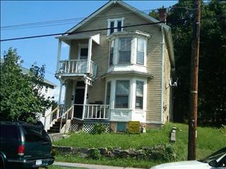 129 Garden St, Poughkeepsie, NY 12601-1930
