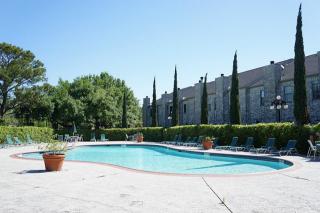 2898 Holly Hall St, Houston TX  77054-4160 exterior