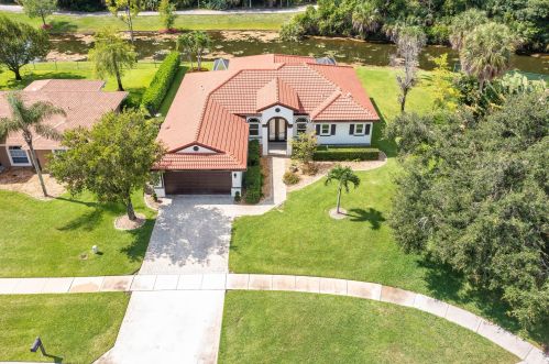 122 Sycamore Dr, West Palm Beach, FL 33411-4738