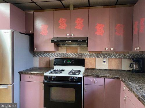 113 Chew Ave, Philadelphia PA 19120-2356 exterior