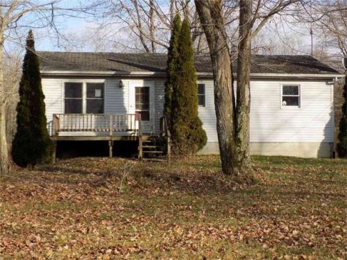 9496 1st St, Linesville, PA 16424-3412