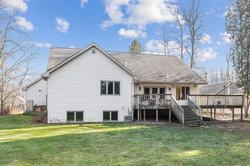 3604 Pierce Ct, Two Rivers, WI 54241-1868