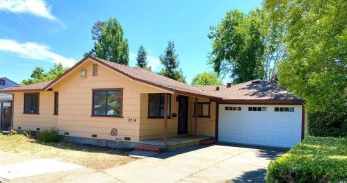 2214 Montgomery Dr, Santa Rosa, CA 95405-4912