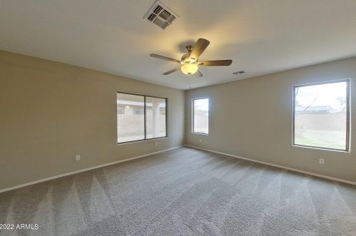 5763 Seldon Ln, Glendale AZ 85302-5417 exterior