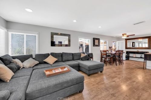 216 Russell Ave, Fullerton CA  92833-2437 exterior