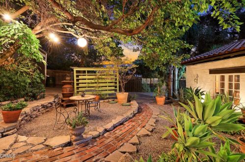 2919 Lake Ave, Altadena CA  91001-1621 exterior