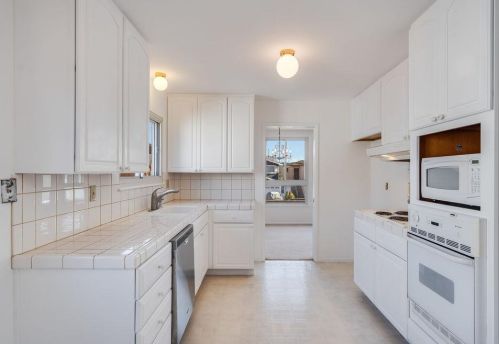 118 Dennis Dr, Daly City CA 94015-2812 exterior