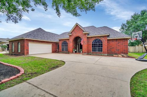 5317 Lake Shore Dr, Conroe, TX 77318