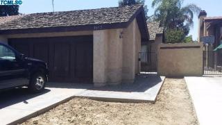 1643 Tipton St, Visalia, CA 93292-2105