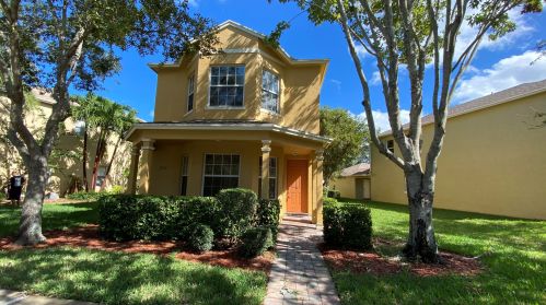 1932 Grand Dr, Fort Pierce, FL 34952-7795
