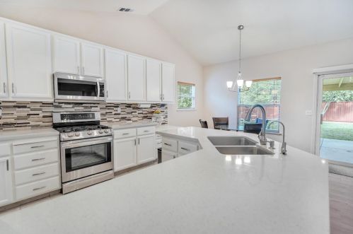 1710 Humboldt Ct, Los Banos CA  93635-5392 exterior