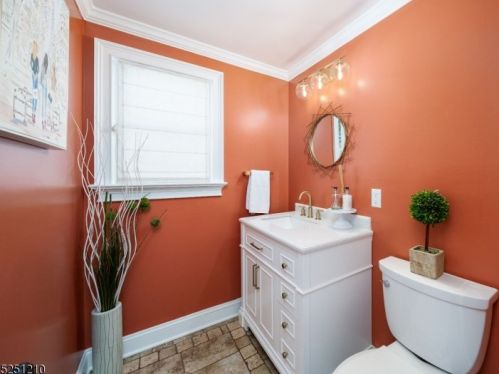 49 Myrtle St, Cranford NJ  07016-3456 exterior