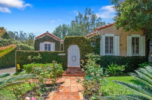 12138 Laurel Terrace Dr, North Hollywood CA  91604-3643 exterior