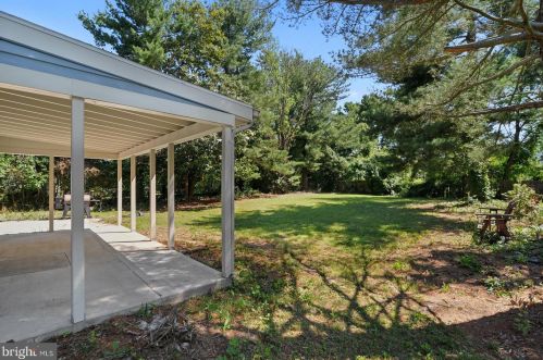 104 Quail Hollow Dr, Dover, DE 19904-6532