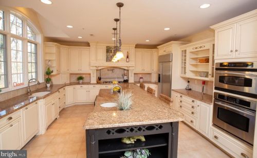 108 Gift Cir, Prospectville PA 19002-2732 exterior