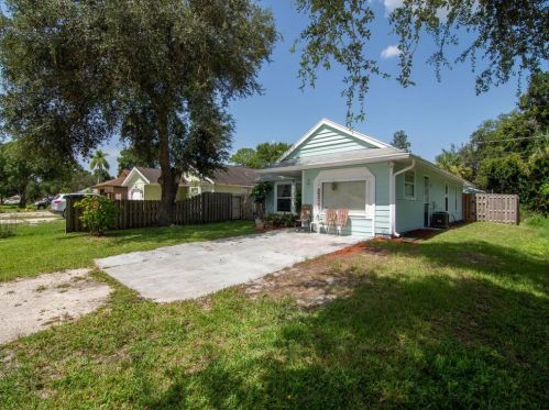 2545 86th Dr, Vero Beach FL  32966-5026 exterior