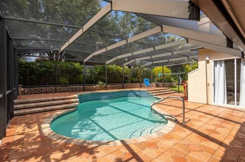 3044 Robinwood Ln, Palm Harbor, FL 34684-1656
