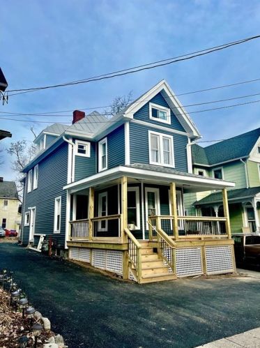 7 Little Ave, Middletown NY  10940-5109 exterior