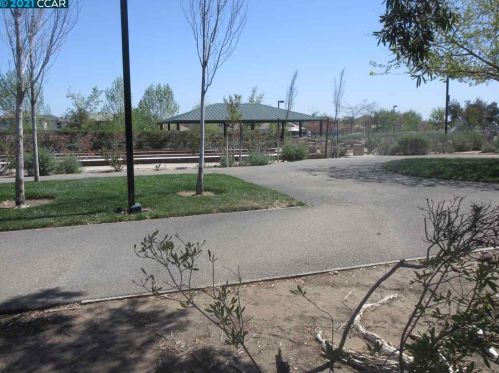 1337 Yosemite Cir, Oakley CA  94561-5205 exterior