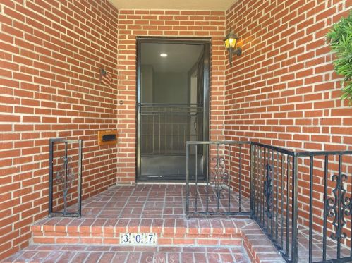307 Ashford Pl, Fullerton, CA 92831-4012