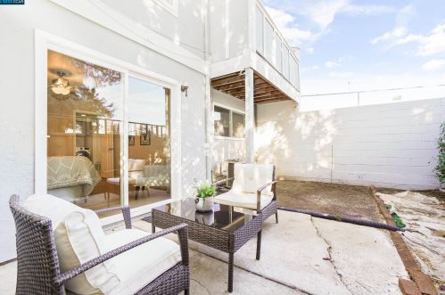 158 Holiday Hills Dr, Pacheco CA  94553-4212 exterior