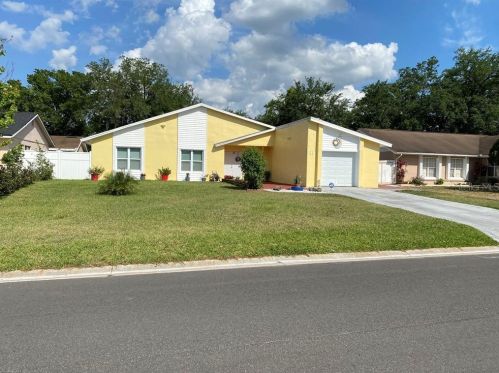 11 Chip Ct, Kissimmee, FL 34759-3306