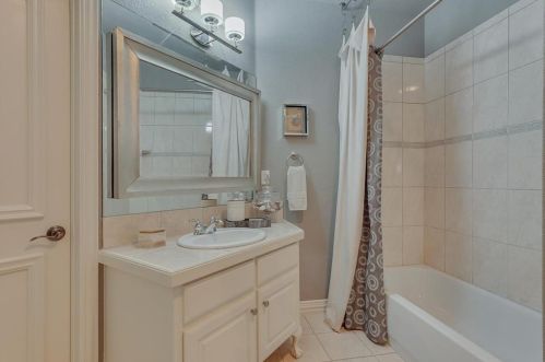 3101 Oak Crest Dr, Lewisville TX  75022-5268 exterior