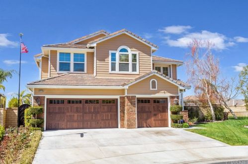 29795 Mammoth Ln, Santa Clarita, CA 91387-6230