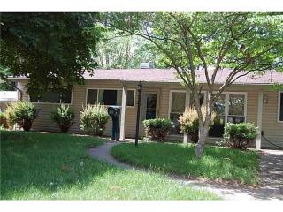 3731 Edinborough Dr, Toledo, OH 43606-1110