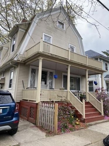 258 Montgomery Ave, Providence, RI 02905-4213