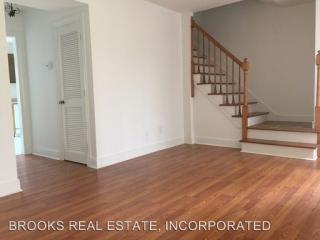 302 London Company Way, Williamsburg VA  23185-2330 exterior