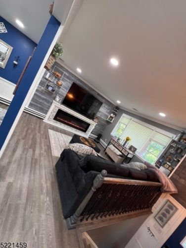 275 Grant St, Berkeley Heights NJ  07922-1142 exterior