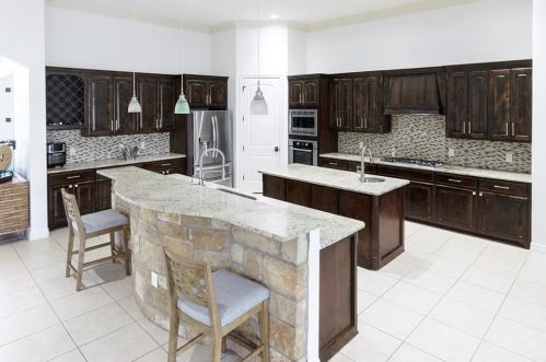 265 Overlook Mountain Rd, Creedmoor, TX 78610-2955