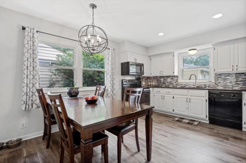 1607 Birch Dr, Waukesha, WI 53188-2253