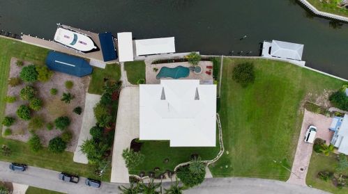 2159 Macadamia Ln, Saint James City FL  33956-2026 exterior