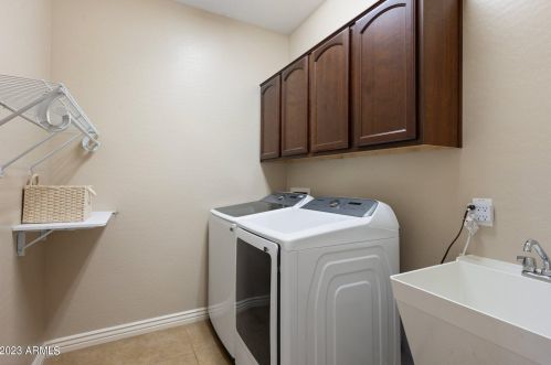 28305 44th Way, Cave Creek AZ  85331-3641 exterior