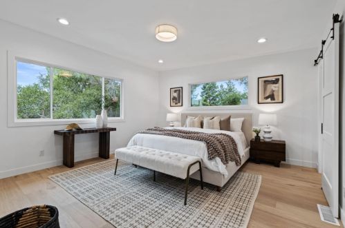 813 Lakeview Way, Redwood City CA  94062-3412 exterior