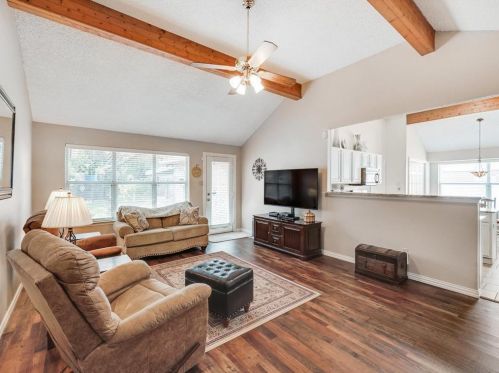 1412 Baker Dr, Cedar Hill TX 75104-1342 exterior