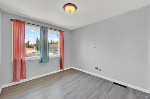 206 Donegal Ct, Vacaville CA  95688-9217 exterior