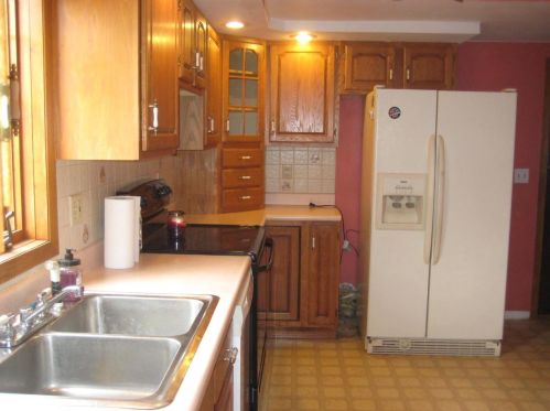 125 Grand St, Manchester, WI 53946-8052