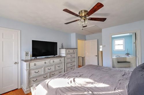 130 Pound Rd, Cumberland RI  02864-2704 exterior