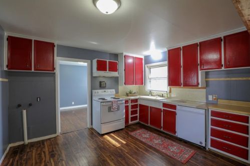 1716 Ridgewood Rd, Denison TX  75020-1142 exterior