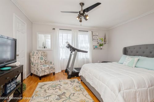 12 Dutch Ln, Hazlet NJ  07730-1728 exterior